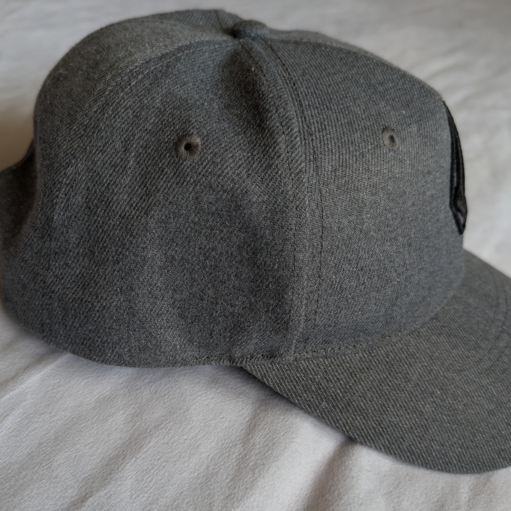 Volcom Emboss Stone Flex Fit Cap OS - Picture 4 of 12